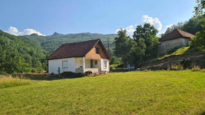 Quiet village house - Andrijevica